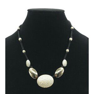 Textured Silver & Black Statement Necklace Elegant Metallic Oval Pendant Design